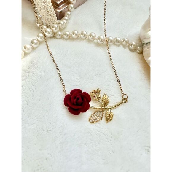 Stunning red rose with cubic zirconia pendant necklace ￼ - Picture 4 of 6